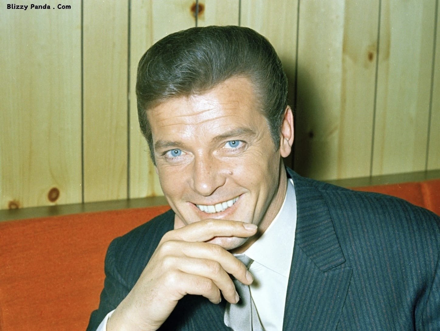 The Surprising Psychology Behind Touching Your Mouth or Chin|||||||||||||||||||