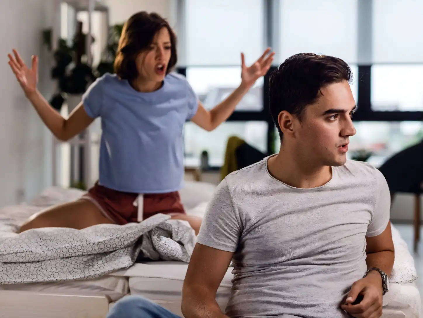 10 Signs Your Husband Secretly Hates You